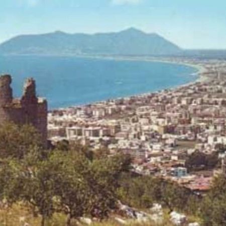 Art Deco City Center Near The Beach! Apartment Terracina Exterior photo