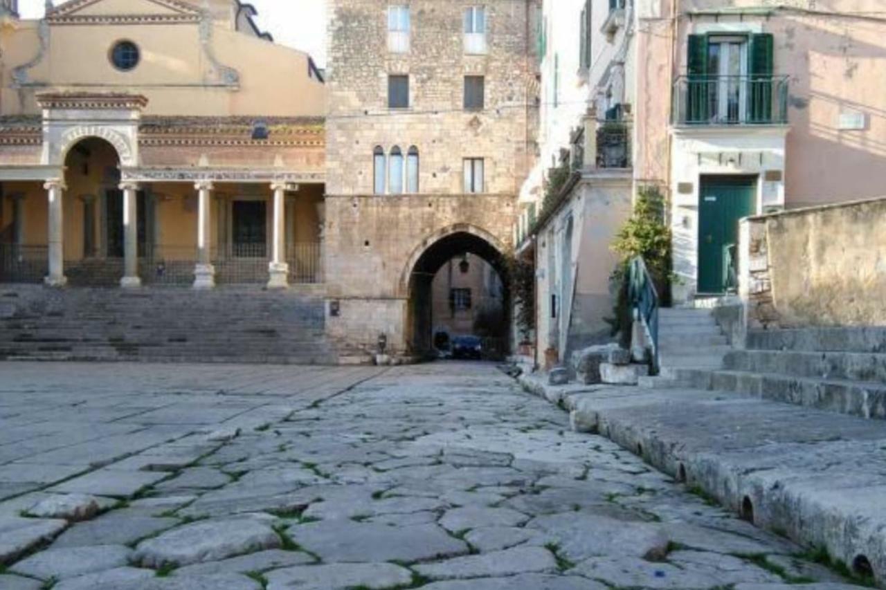Art Deco City Center Near The Beach! Terracina Exterior photo